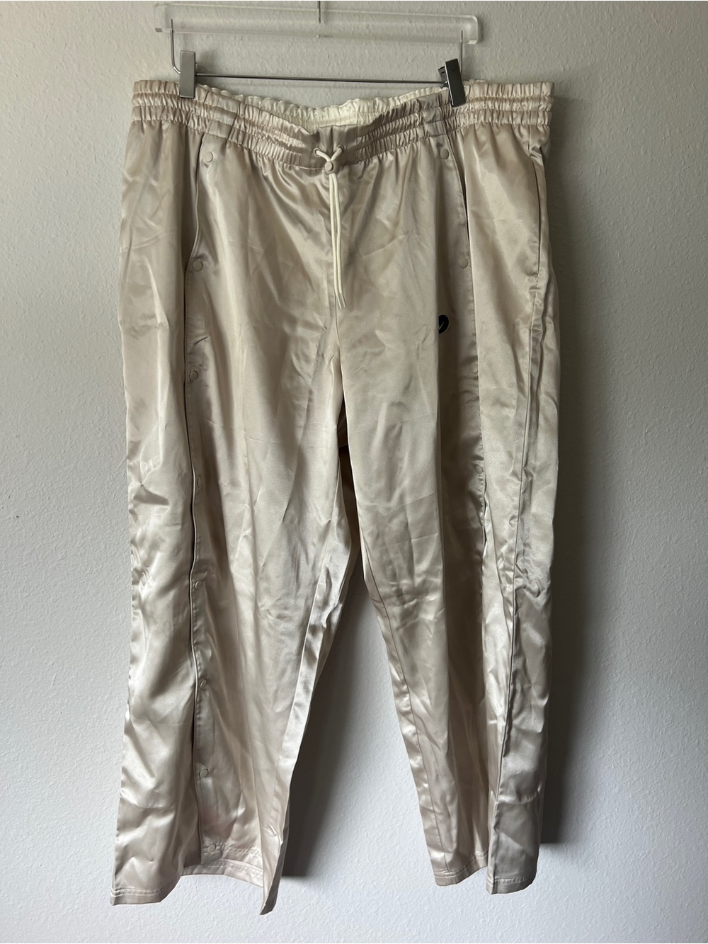 Nike Circa Breakaway Pants

NWT - Picture 2 of 3